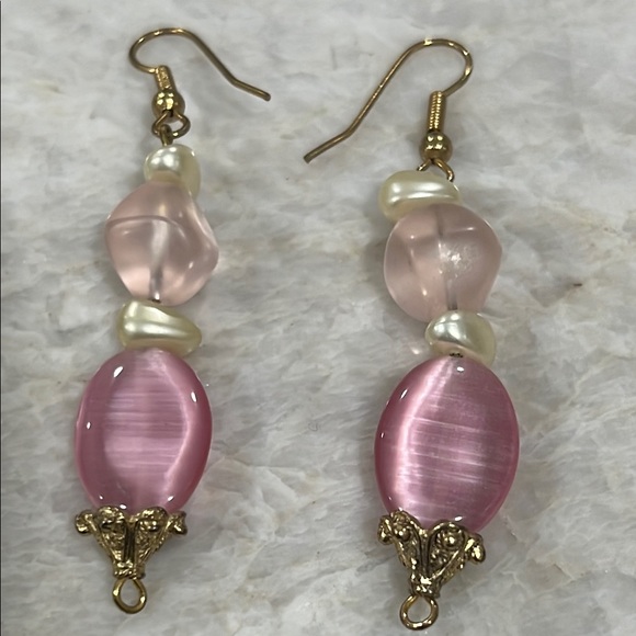 Vintage Dangle Pink and Gold Earrings - Picture 3 of 3